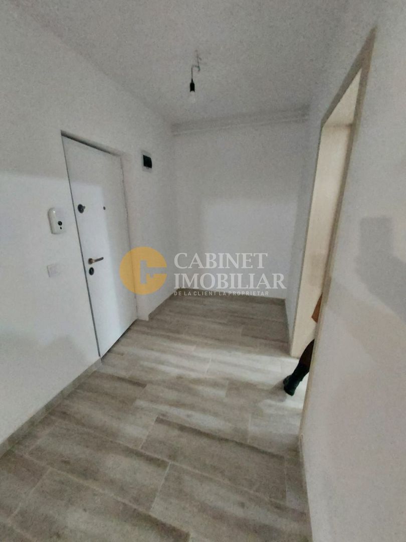 BUCIUM - 1 CAMERA DECOMANDAT - LOC DE PARACRE INCLUS - INTABULAT - Poză 2