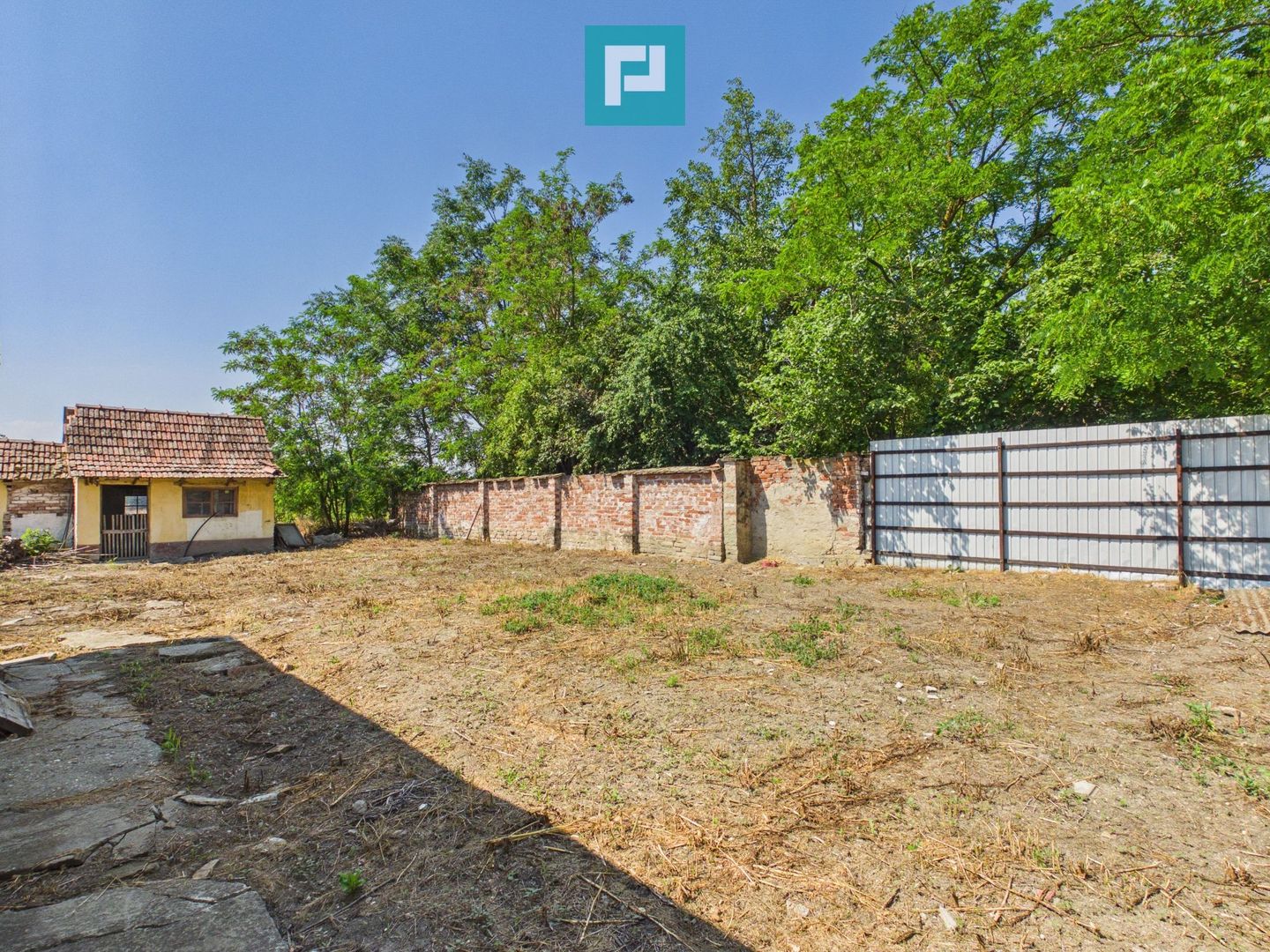 Casă renovată cu 3 camere în Battonya - Poză 3