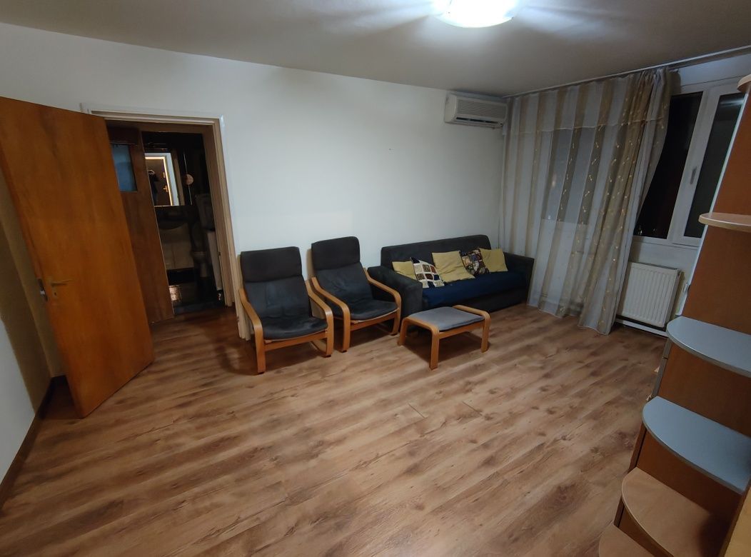 Apartament 3 camere, etaj 3/4, centrala proprie, bloc reabilitat, Titan - Poză 1