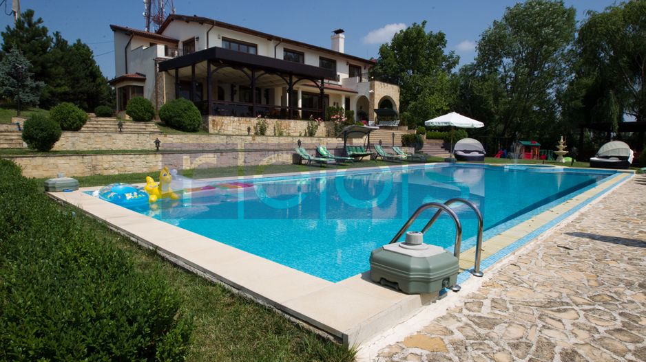 SNAGOV | VILA DE LUX CU 90M DESCHIDERE LA LAC | POZITIE EXCEPTIONALA - Poză 18