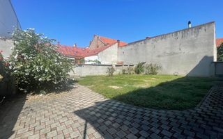 Casa S+P+2E - (posibilitate apartamentare) zona central - Poză 28