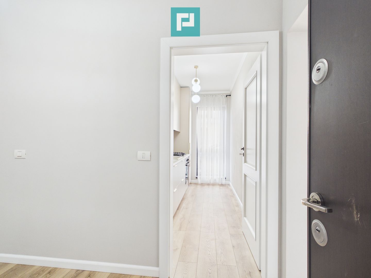 Apartament de lux cu 2 camere in Giroc - Poză 8