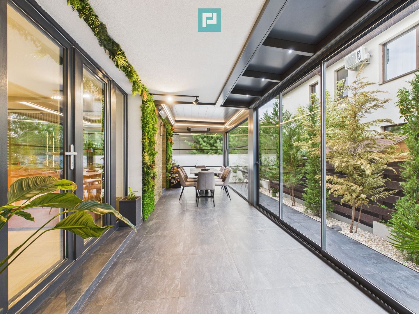 Casă modernă cu 5 camere, 4 băi și terasă închisă – Otopeni, central - Poză 4