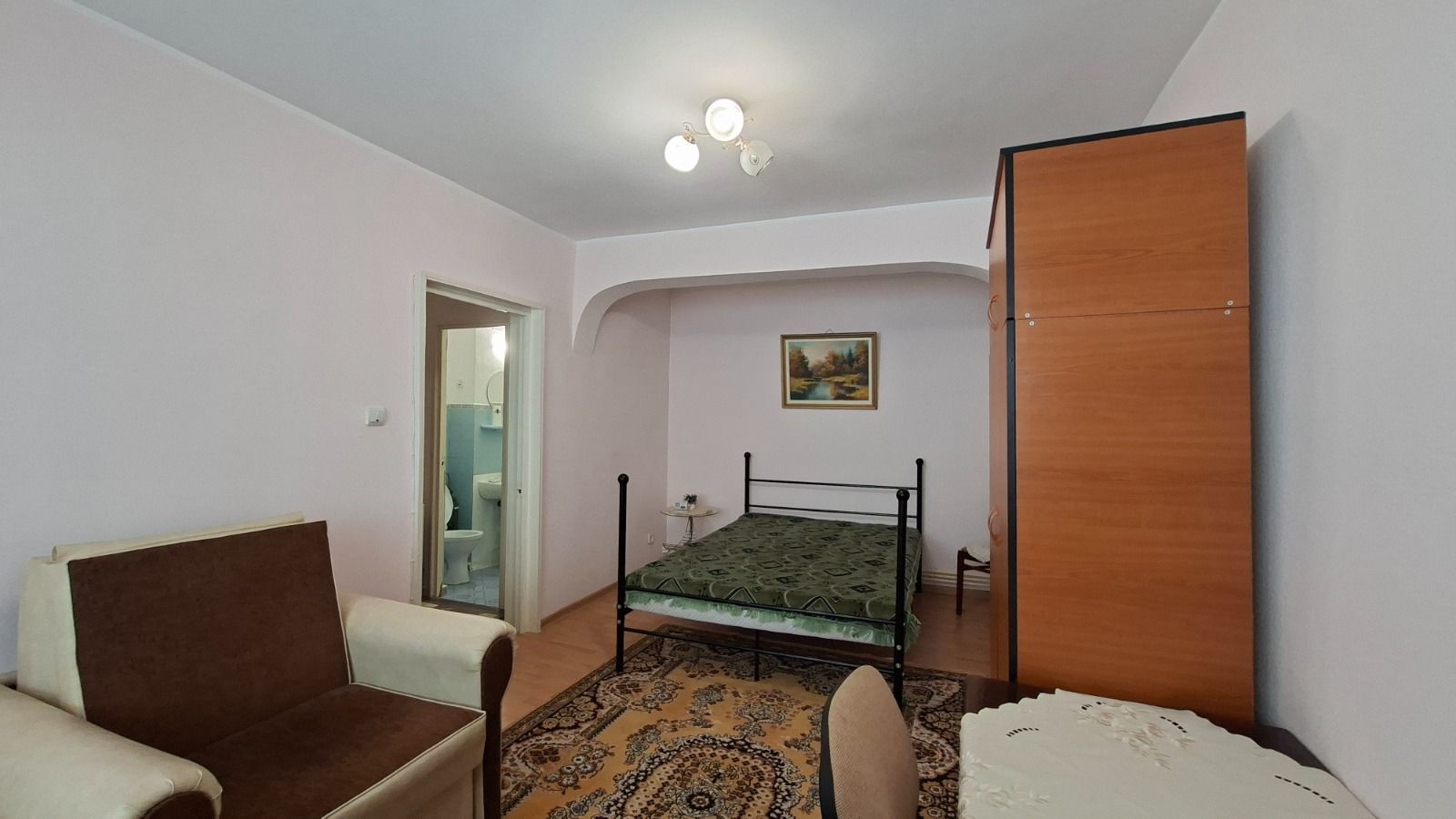 De inchiriat apartament cu o camera, etaj 1, Faleza, 285 euro - Poză 4