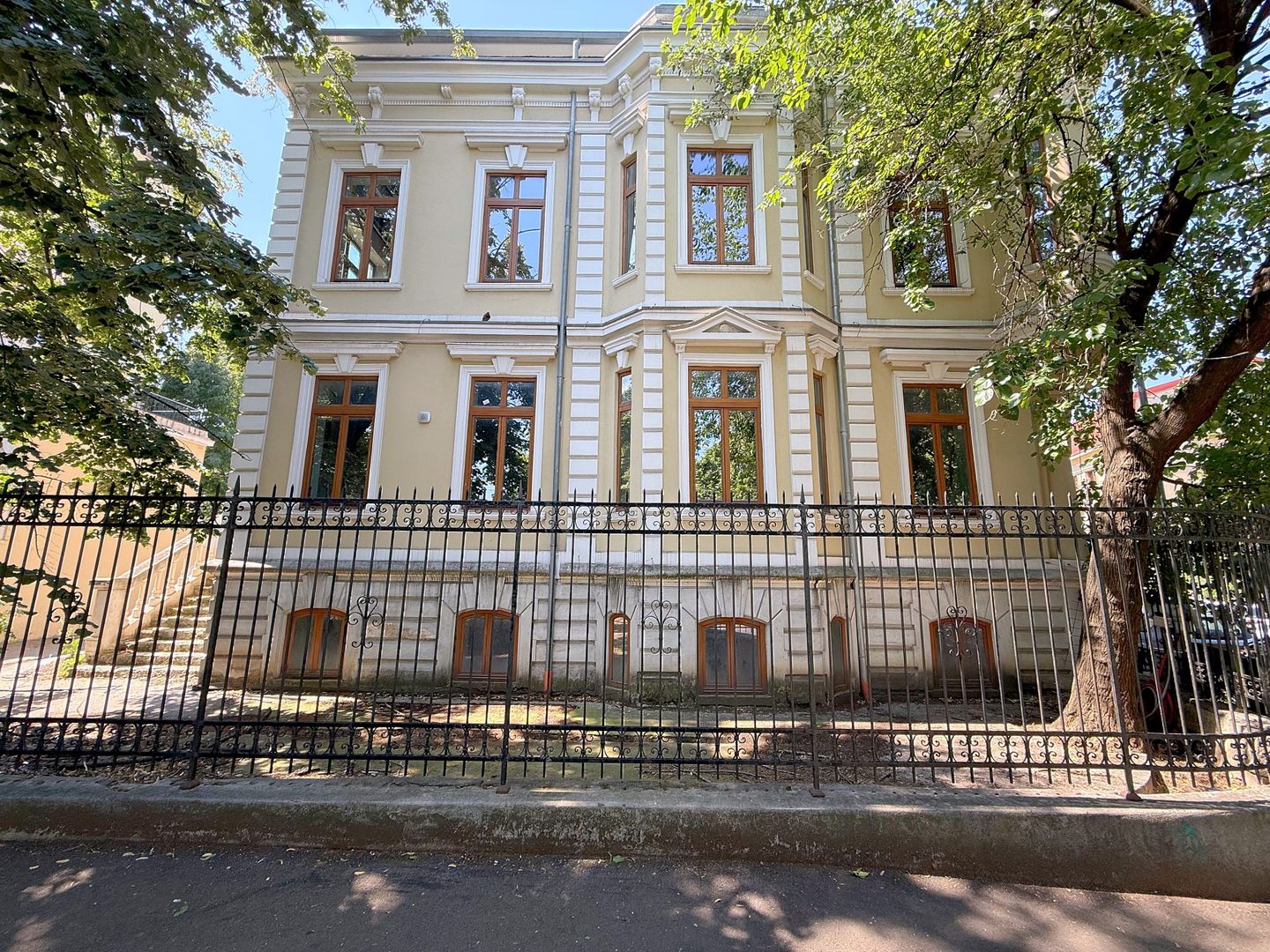 Vila Consolidata | Lascar Catargiu | 620mp utili | Instalatii noi - Poză 2