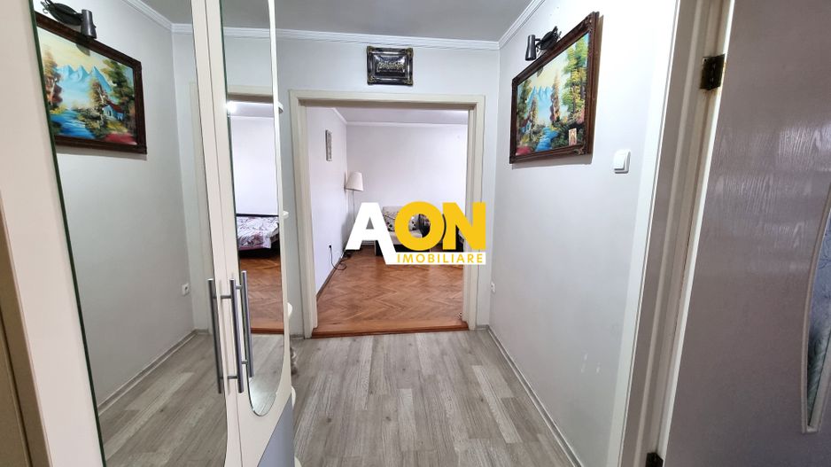 De inchiriat apartament 3 camere, zona Piata, Cetate - Poză 7