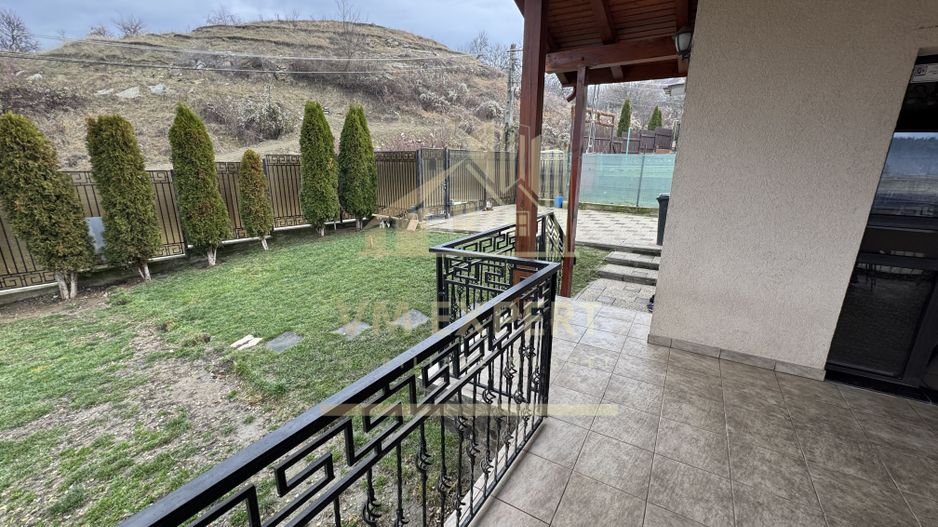 VILA 5 CAMERE 246 MP TEREN 817 MP CÂMPULUNG, 0 COMISION CUMPARATOR - Poză 62