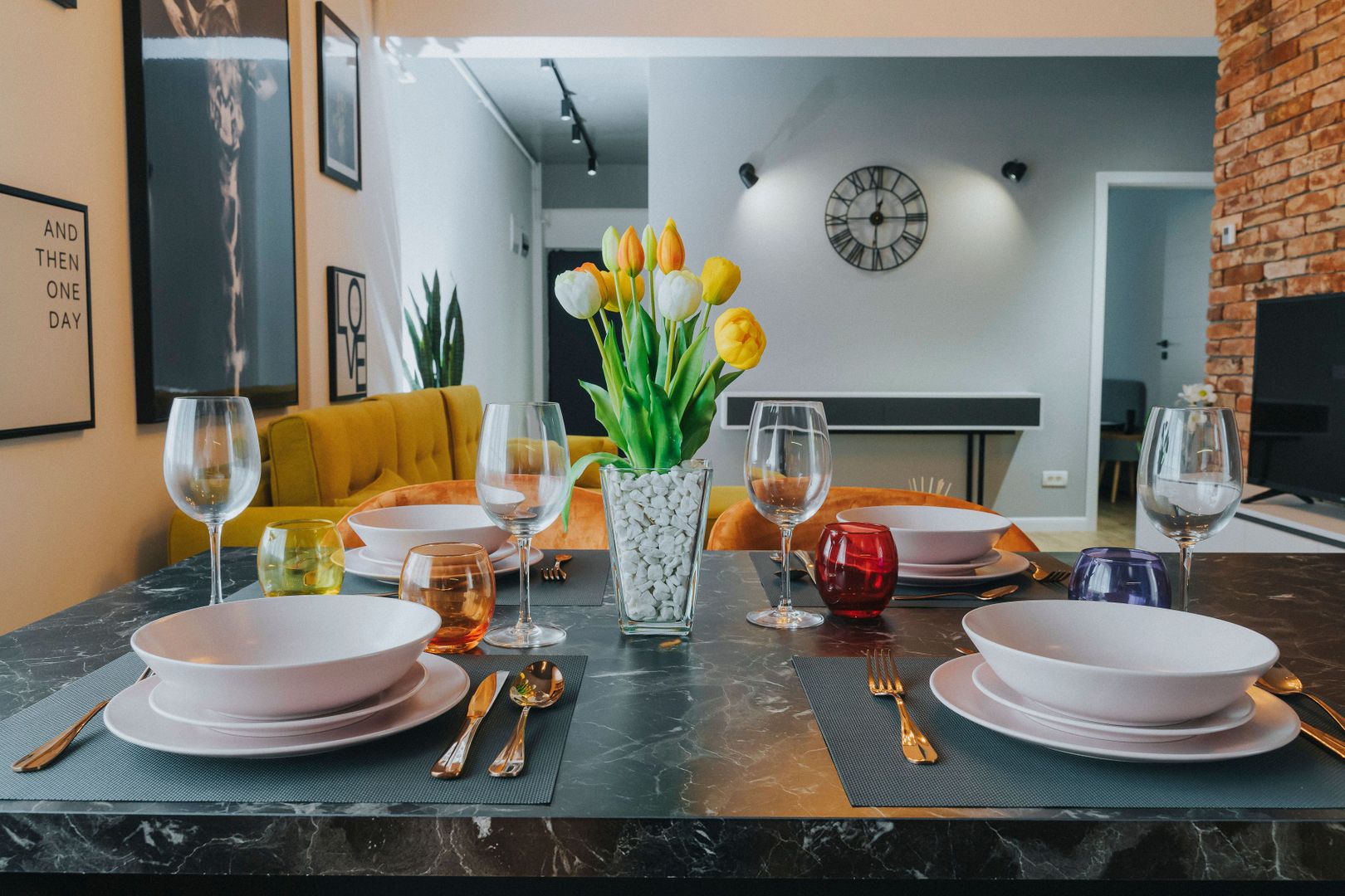 3 camere, ultracentral, Oradea. 215 000 E + TVA - Poză 30