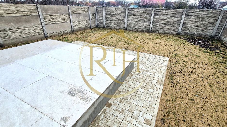 Duplex de vanzare cu 4 camere,2 bai,250 mp teren-Mosnita Veche zona Centrala. - Poză 3