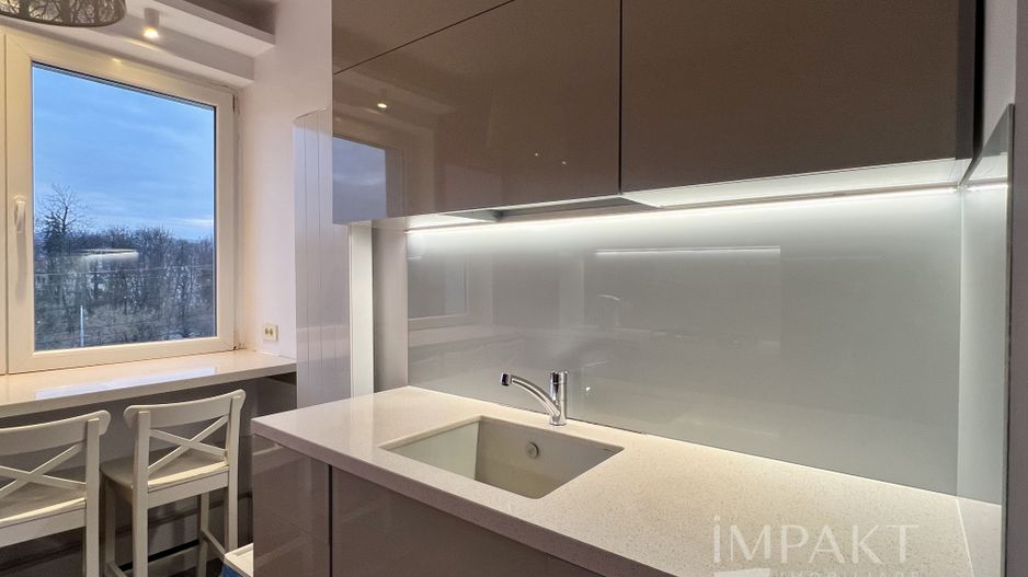 Apartament Modern,  Recent Renovat in Centrul Orasului! - Poză 9