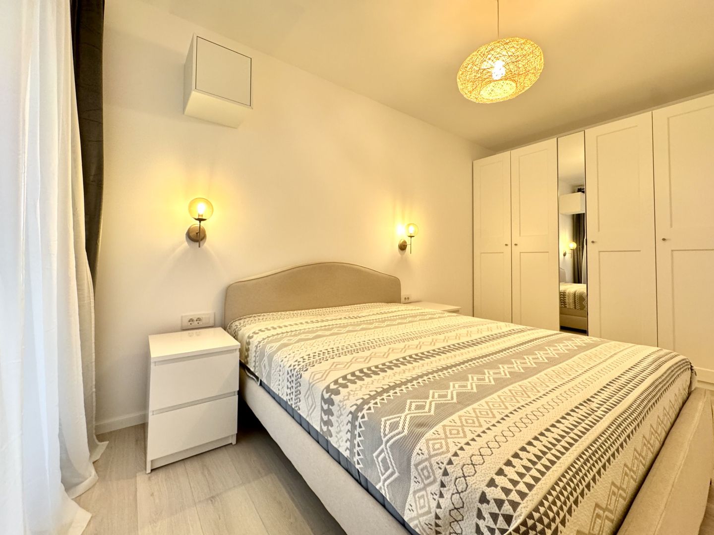 3 camere modern, vedere panormica spre pădurea verde, zona Lipovei - Poză 11