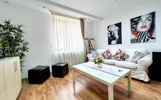 Apartament cu 5 camere de vânzare, zona Ultracentrala - Poză 2