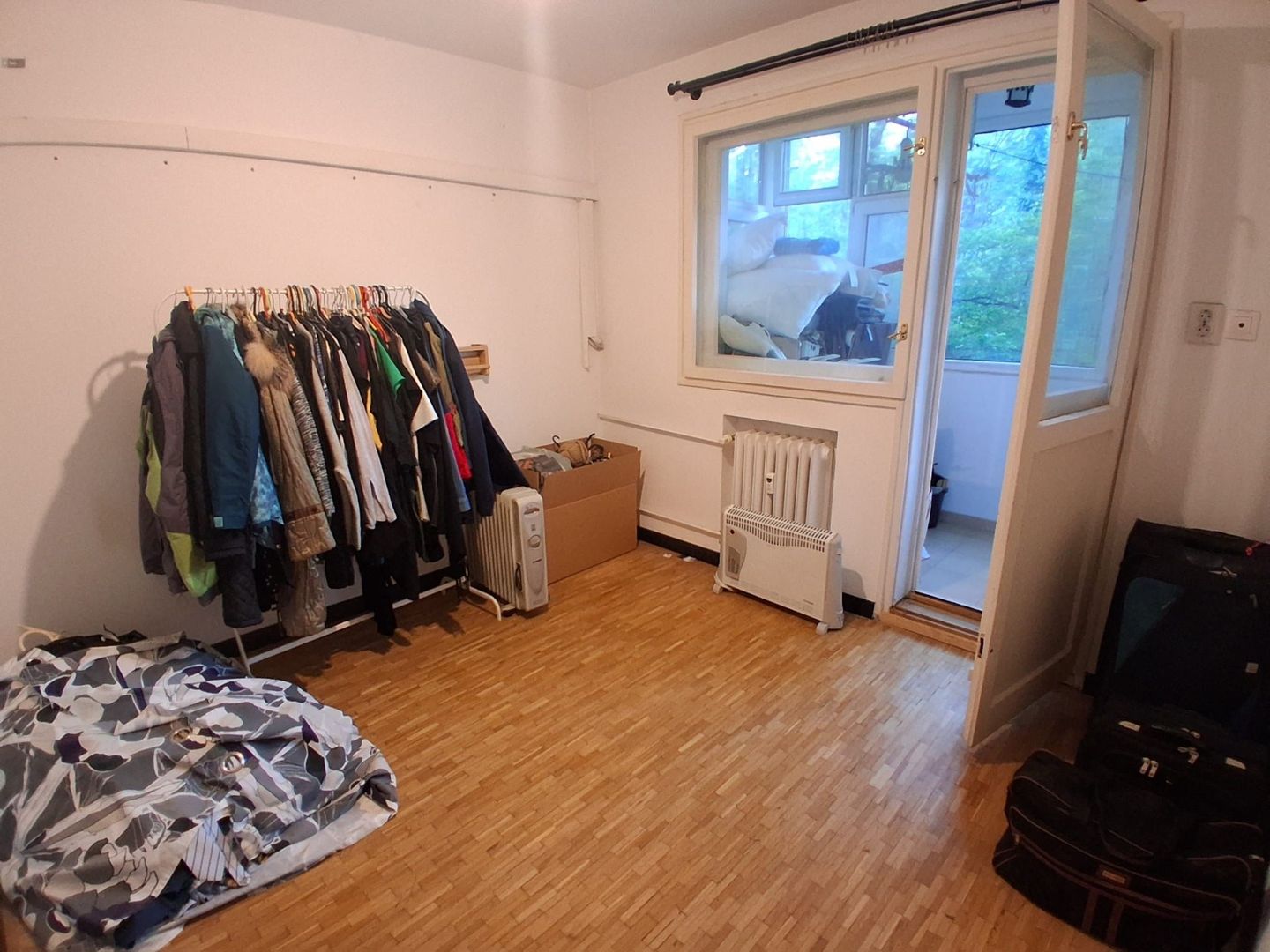 Drumul Taberei- Plaza Romania, apartament 4 camere  etaj 1/4 - Poză 4