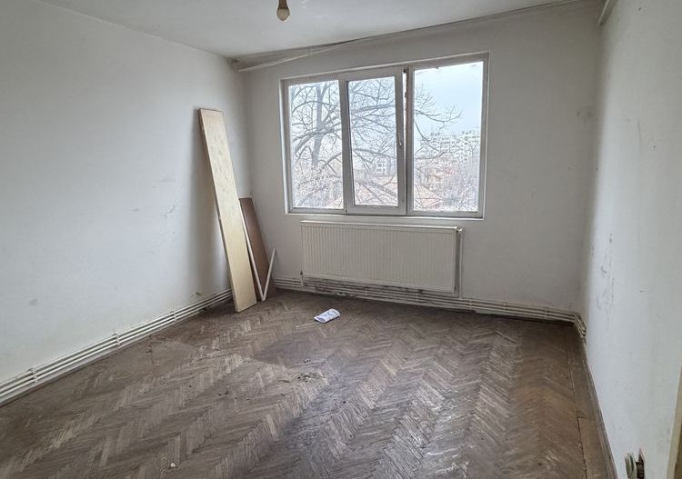 Apartament 2 cam Tiglina 2,et 4 - Poză 4