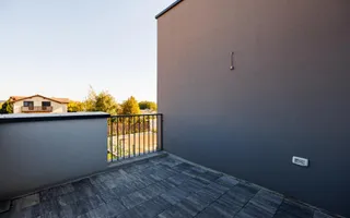 Duplex P+E în Moșnița Nouă, 3 dormitoare, 3 bai, teren 403 mp. Comision 0% - Poză 40