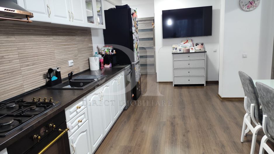 Apartament de inchiriat / etaj intermediar / Zona Porii - Poză 2
