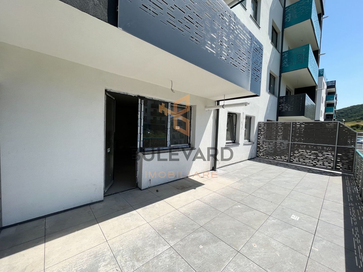 Apartament cu 2 camere + Terasa, zona strazii Eroilor! - Poză 8