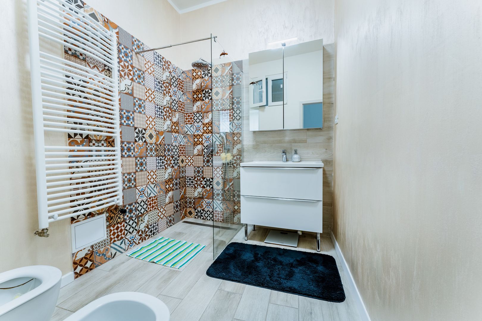 Apartament ultracentral modern la cheie - Poză 15