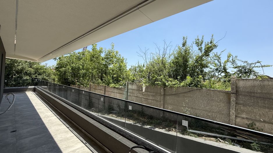 Apartament 3 camere de vanzare Pipera in bloc cu vedere la lac - Poză 15