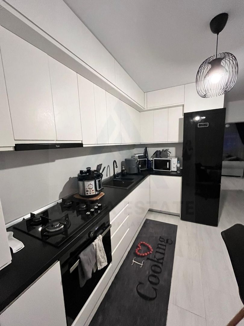 Apartament modern 4 camere 3 dormitoare 2 băi 80 mp utili  Șelimbăr - Poză 4