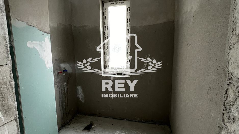 Apartament 3 camere,2 bai,2 balcoane, loc de parcare,Selimbar/Primarie - Poză 8