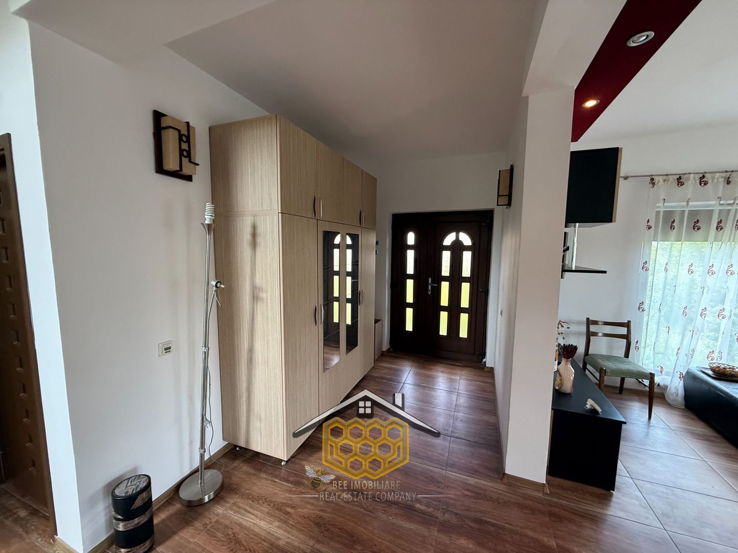 Casa P+1+Pod in Ghercesti, complet mobilata si utilata - Poză 4