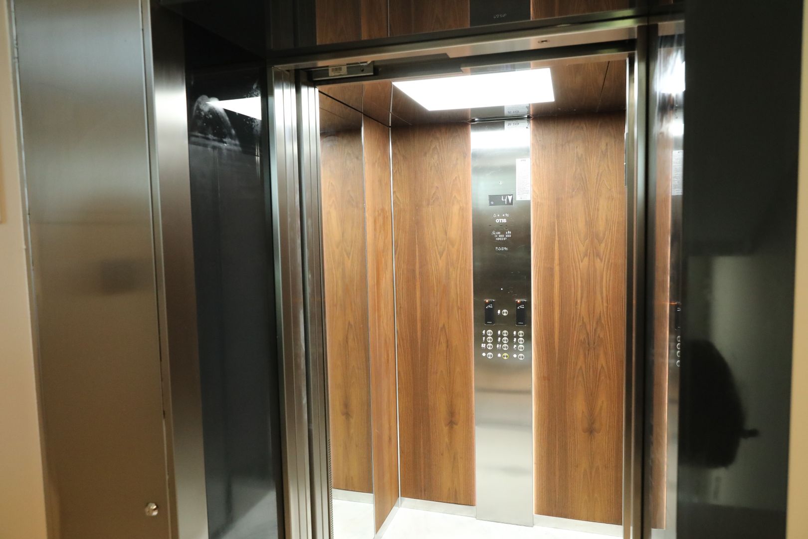 De Gaulle Residence/Arcul de Triumf - Poză 16