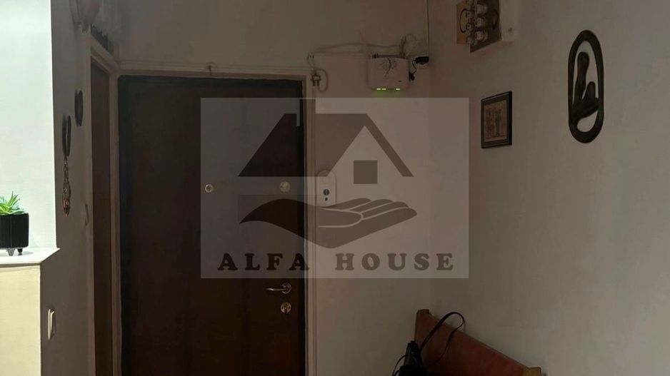 Apartament cu trei camere,  zona Racadau 75mp + doua balcoane 8mp - Poză 3