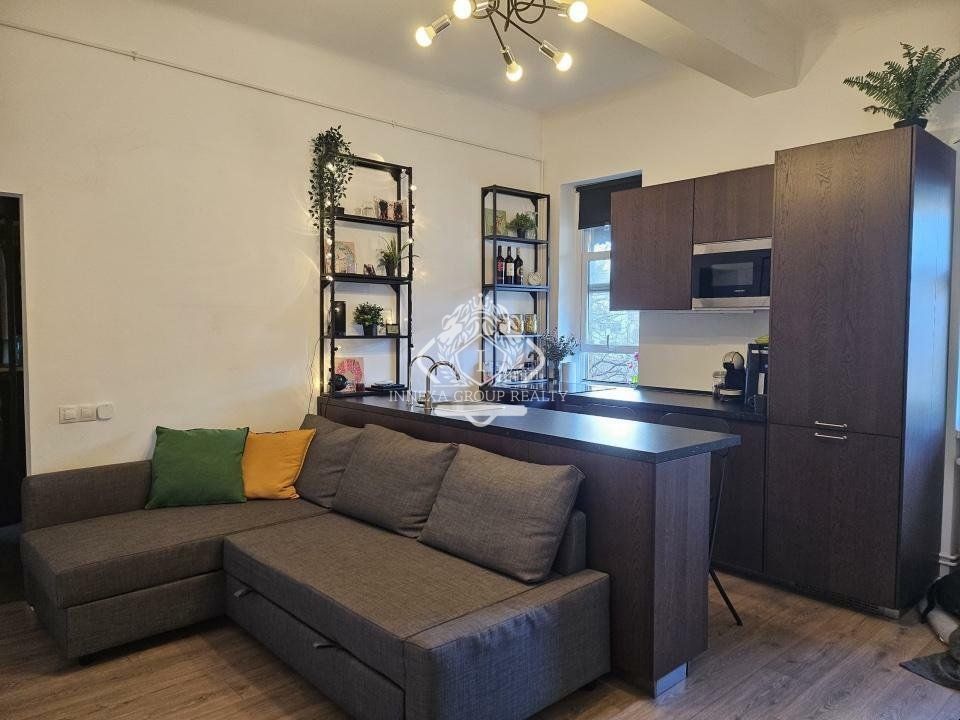 Piata Romana-Lahovari | Apartament 2 camere | Dressing - Poză 3