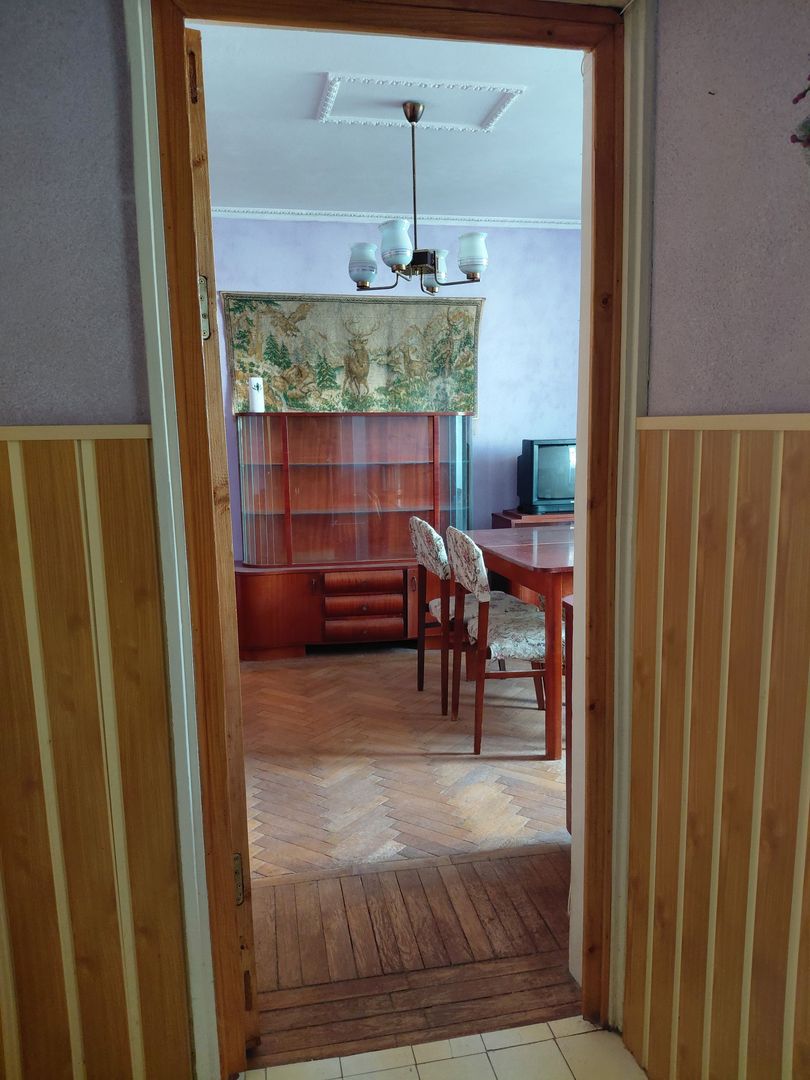 Aprtament 2 cam, Tig 1,et 3 si  un garaj mare langa bloc - Poză 10