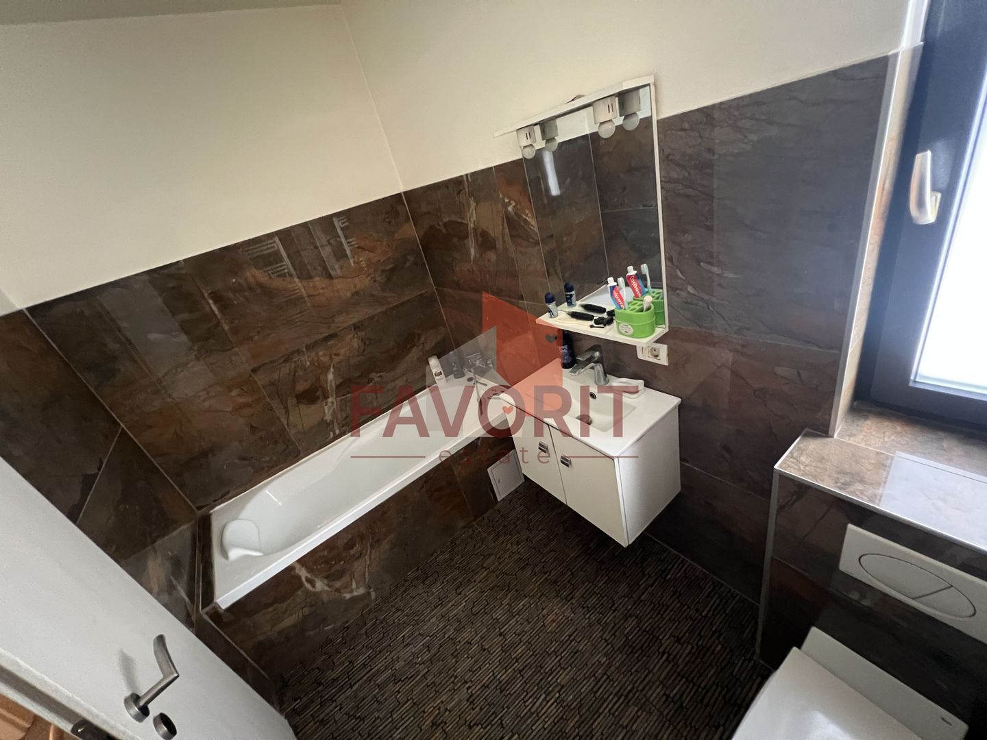 Apartament 2 camere decomandat | 2 Bai | 66mp | Giroc- Eso - Poză 4