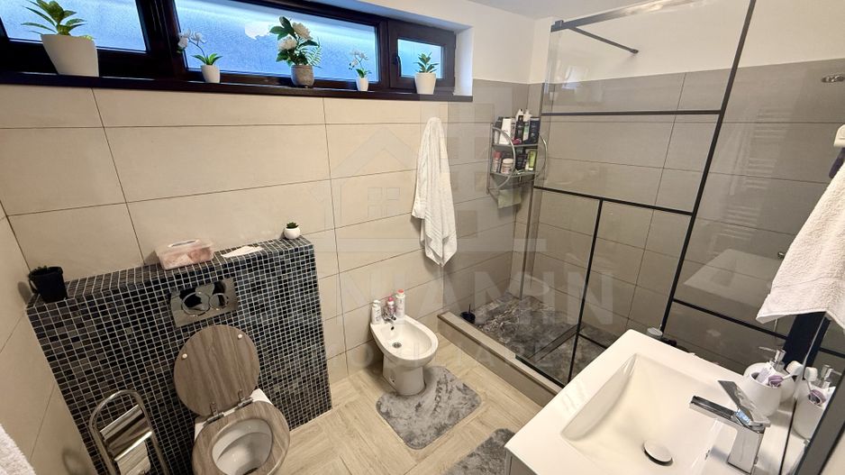 3 camere - 92mp - 2017 -mobilat -utilat - centrala - Gradina Botanica - Poză 7