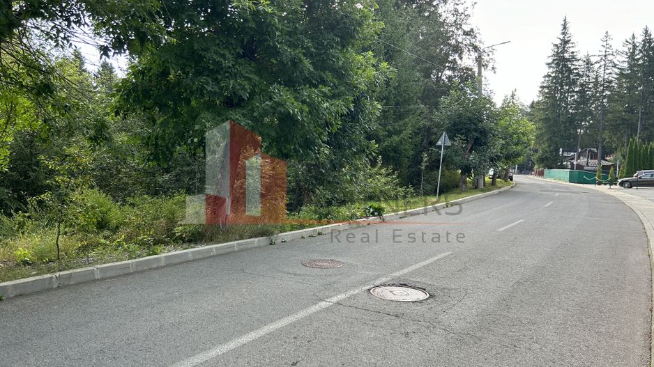 Teren generos de 8.267 mp în Predeal, Strada Nicolae Bălcescu. - Poză 1