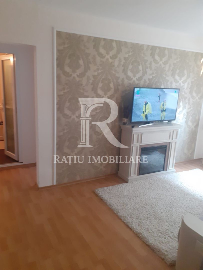 Apartament cu 3 camere | Calea Aradului | Oradea - Poză 2