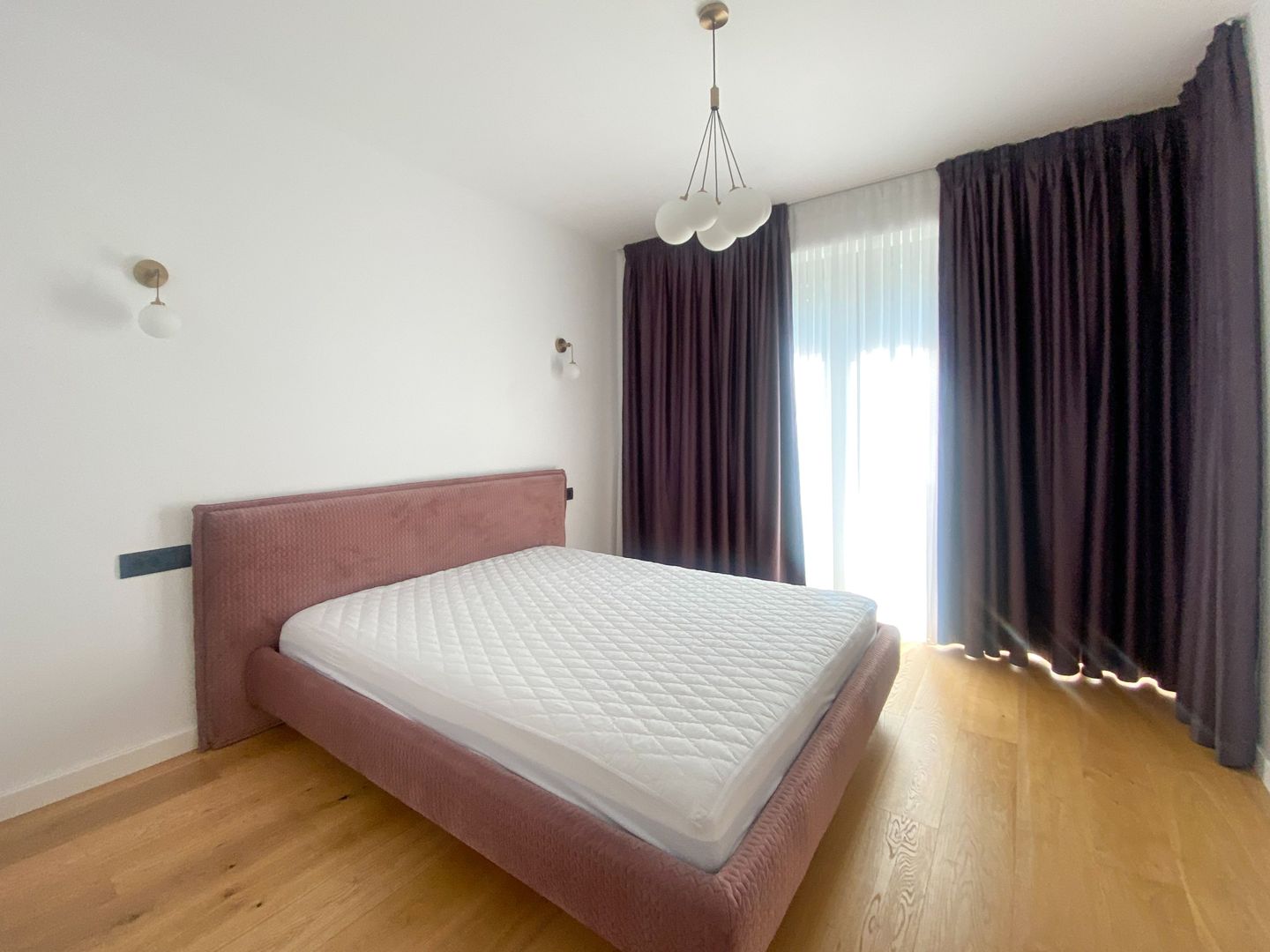 Chirie | Vilă 5 camere 240mp | Curte | Parcare inclusă - Poză 10