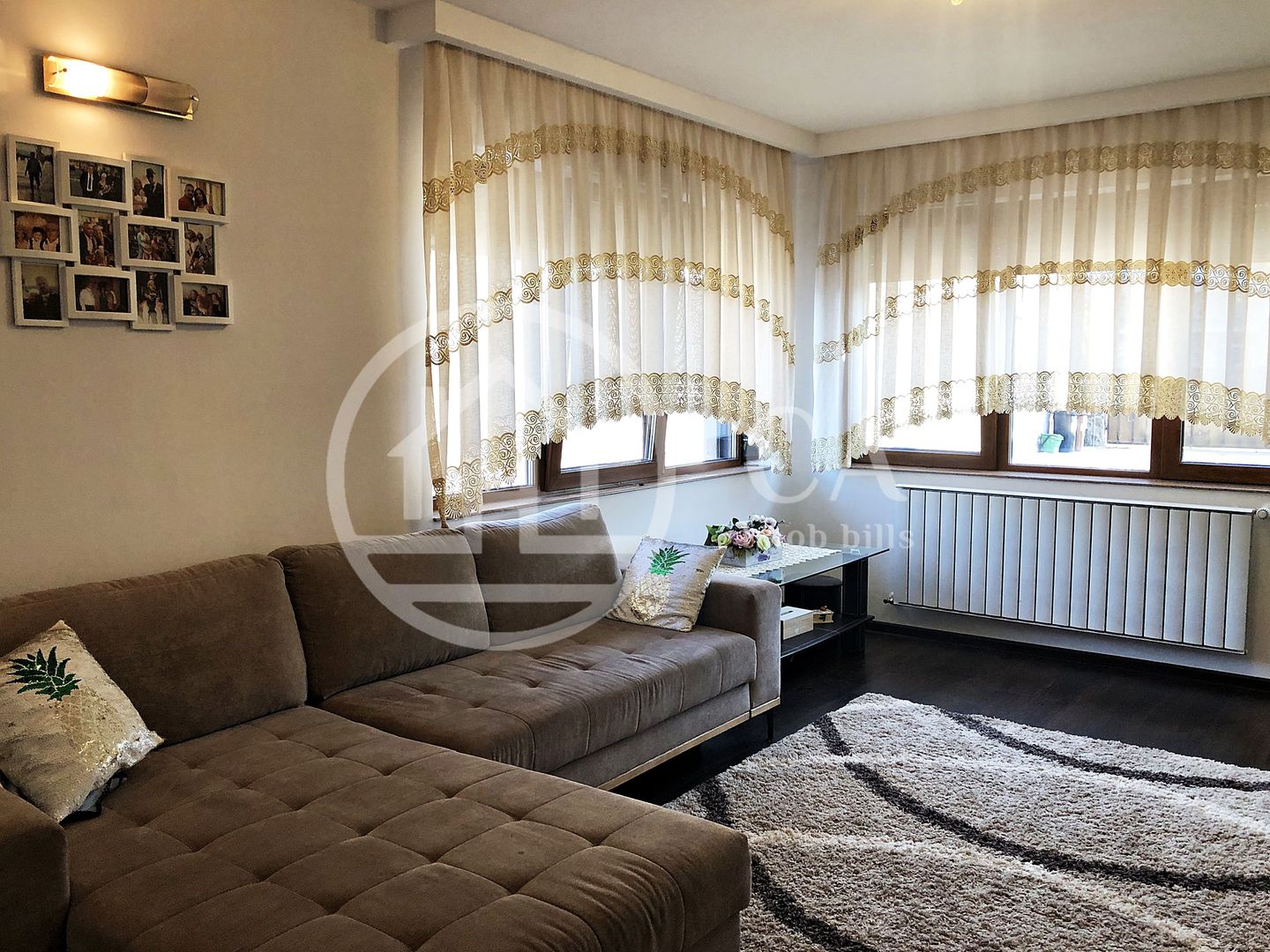 Casa cu 4 camere de inchiriat in zona Episcopia, Oradea - Poză 1