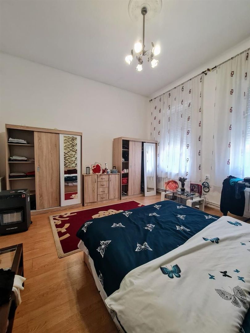 Casa Central Oradea - Poză 2