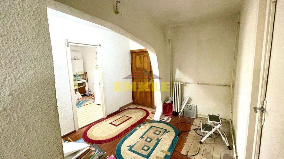 De vânzare apartament cu 3 camere decomandat, zona Capăt 1 - Poză 4