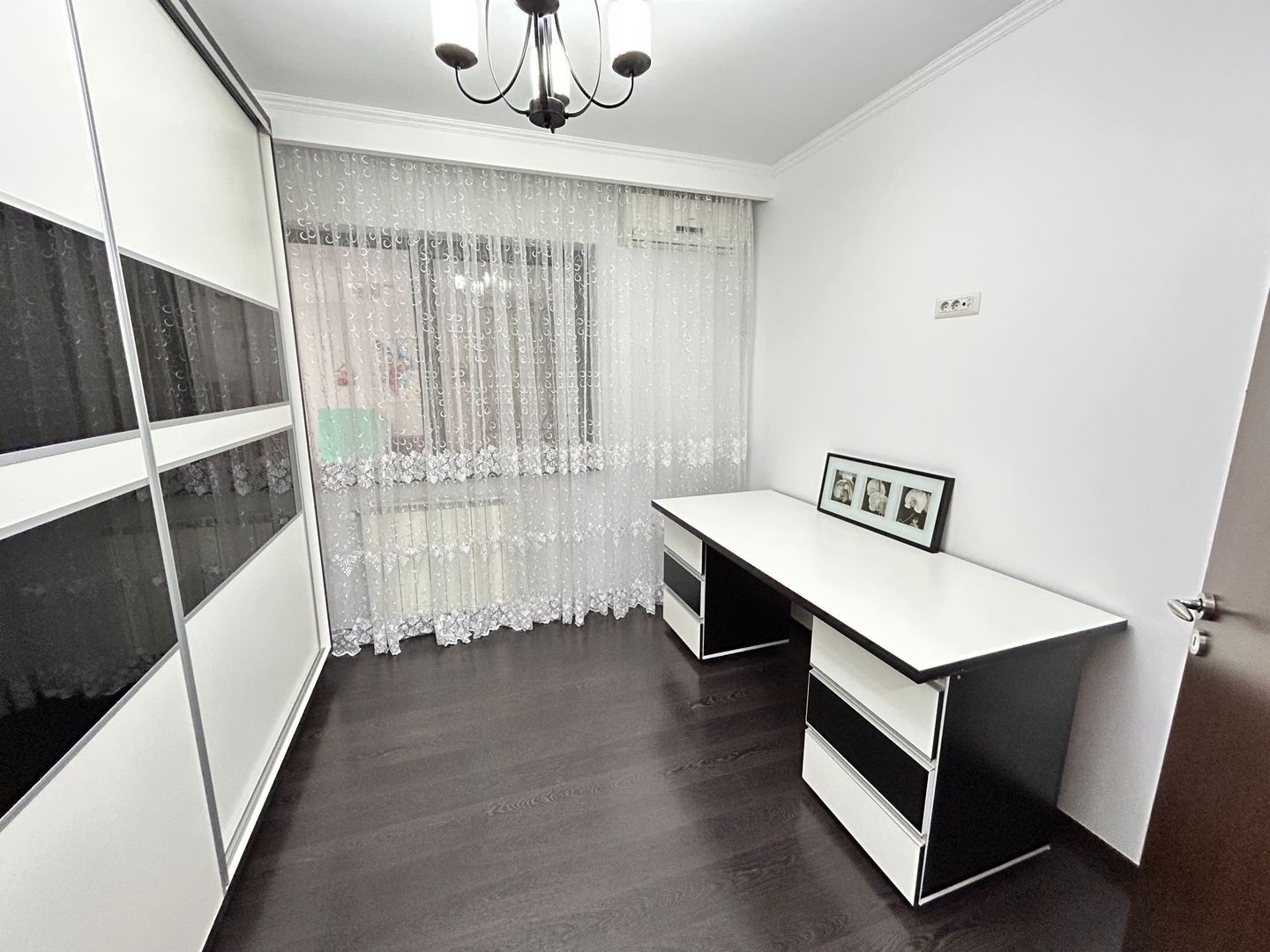 Aviatiei zona Caramfil 4 camere Parcare / Nou prima inchiriere - Poză 8