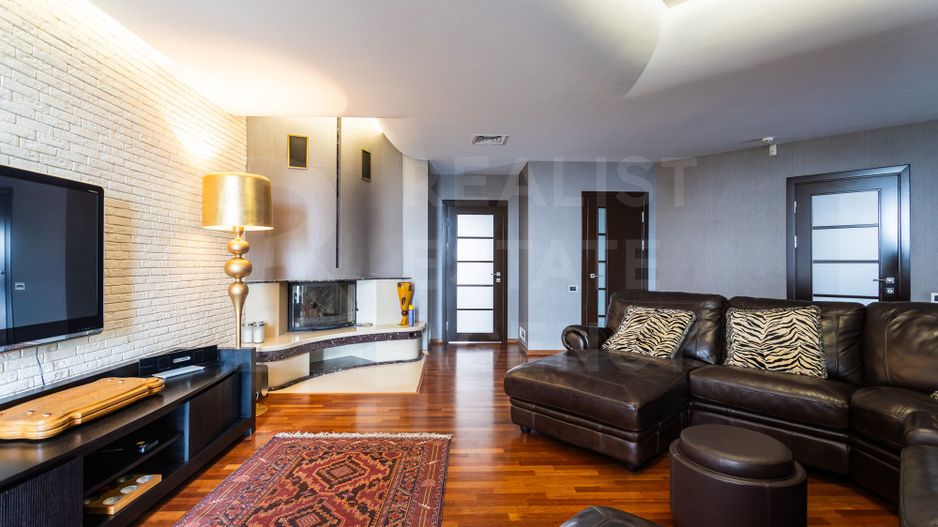 Chirie, apartament, 4 camere, strada Mihai Eminescu, Centru - Poză 5