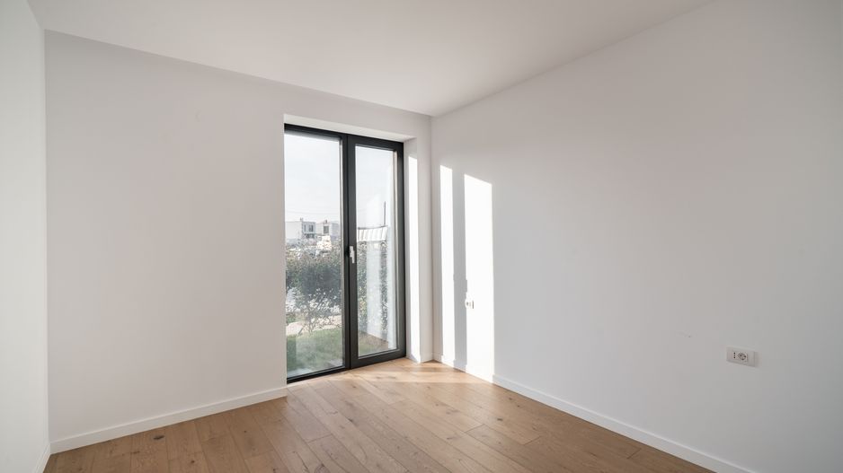 Apartament de 3 camere cu gradina - Poză 5