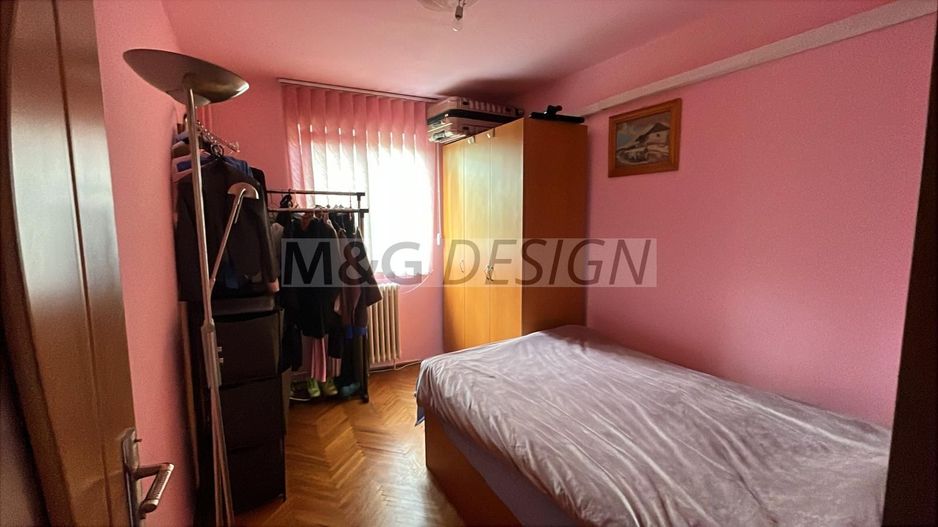 Apartament cu 3 camere Dacia - Poză 5