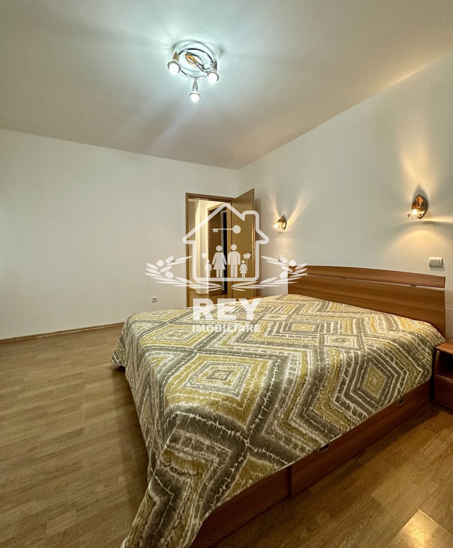 Apartament 4 camere cu garaj zona Strand- V.Aurie - Poză 3