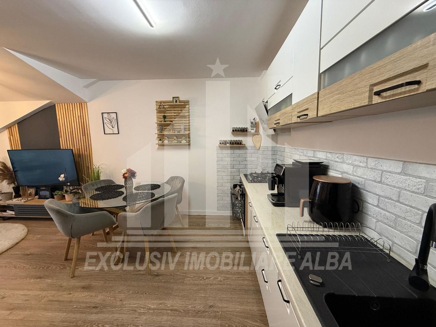 Apartament 2 camere, bloc nou Cetate - Poză 3