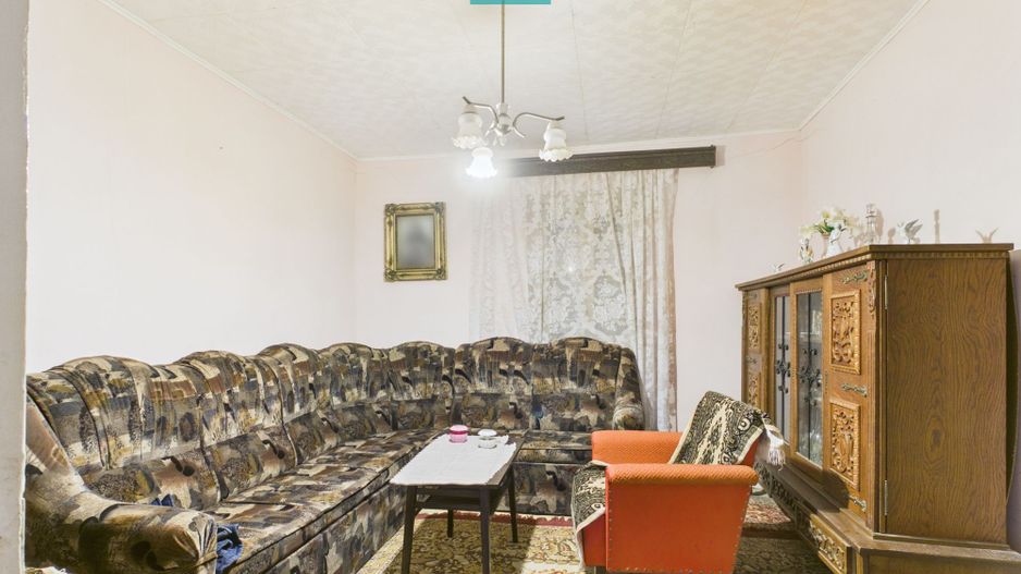 Casă  2 corpuri și 4 camere teren 1440 mp în Macea - Poză 5