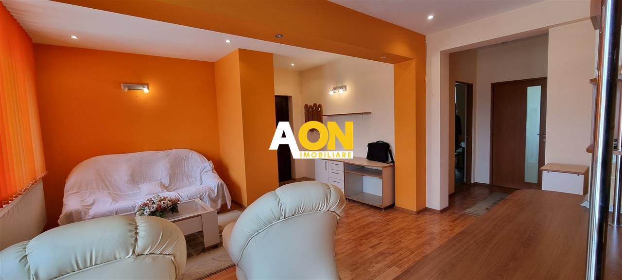 Apartament Zona Centru, Bloc nou, 6 Camere, Garaj - Poză 1