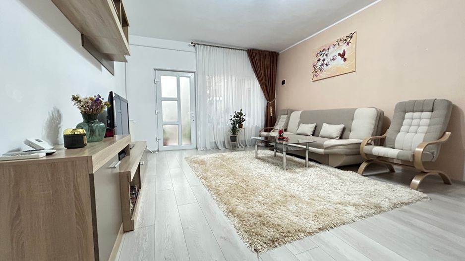 Afacere Turistică la Cheie | Pensiune 10 Camere | Eforie Nord - Poză 18