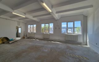 Spatiu versatil birouri/producție - 300 mp - Poză 4