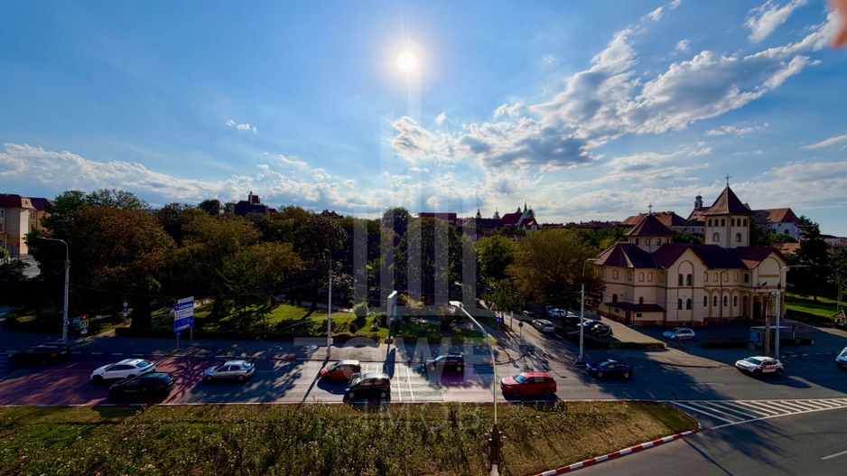 Apartament 3 camere-zona centrală - Poză 14