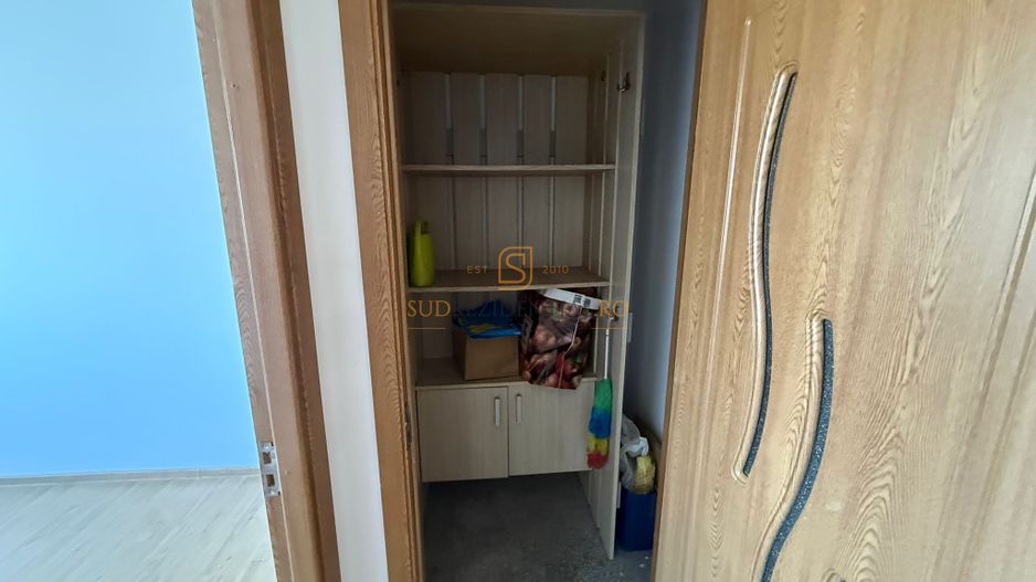 Apartament 3 camere semidecomandat, 2 balcoane, Bld Alexandru Obregia - Poză 11